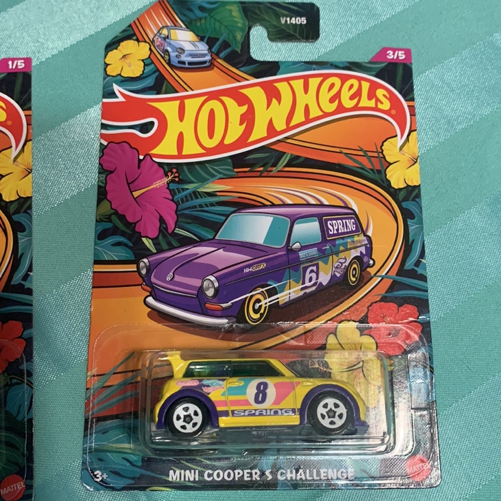 Easter Hot Wheels Spring Easter Collection 5 Cars - Picture 5 of 12